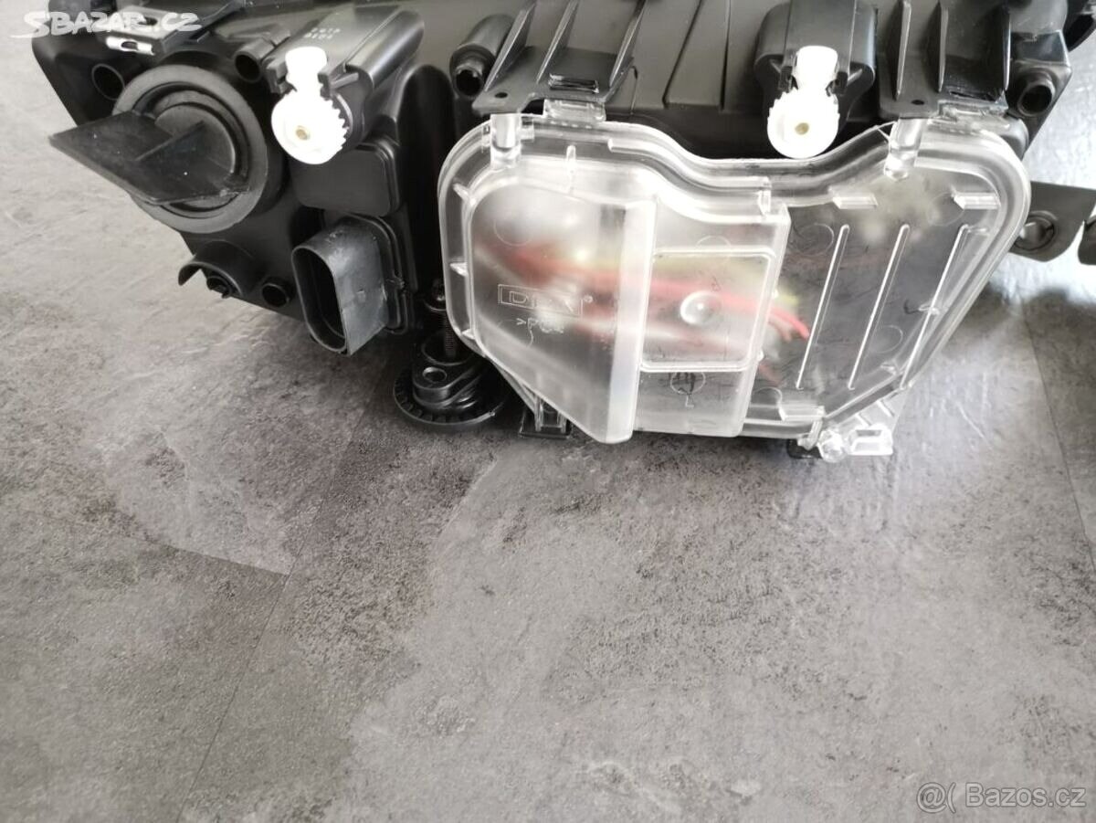 PŘEDNÍ SVĚTLA FABIA 1 / ZÁRUKA 2 ROK Y / ZASÍLÁME - 8