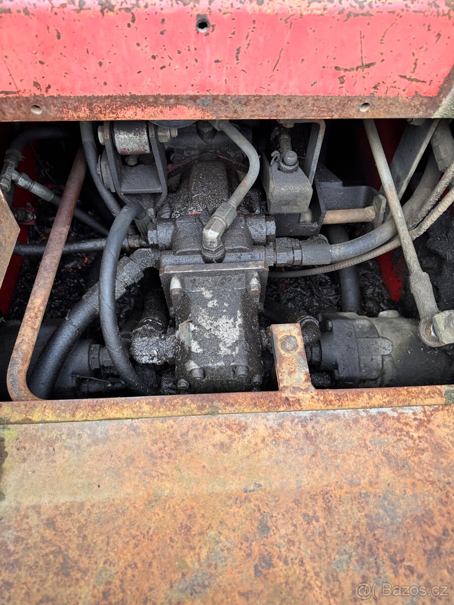 Smykovy nakladac Gehl 4610 - 8