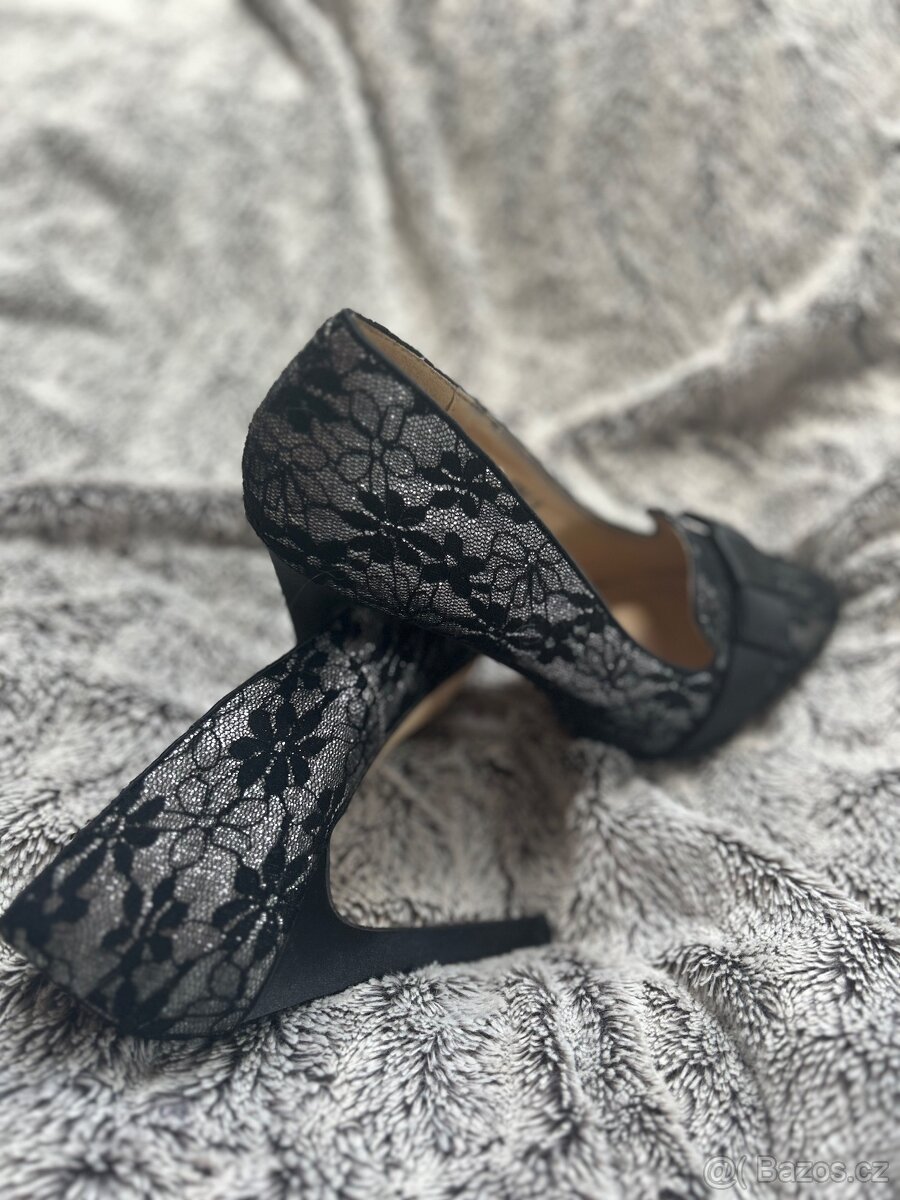 Luxusní krajkové černé lodičky vel 40 - 8