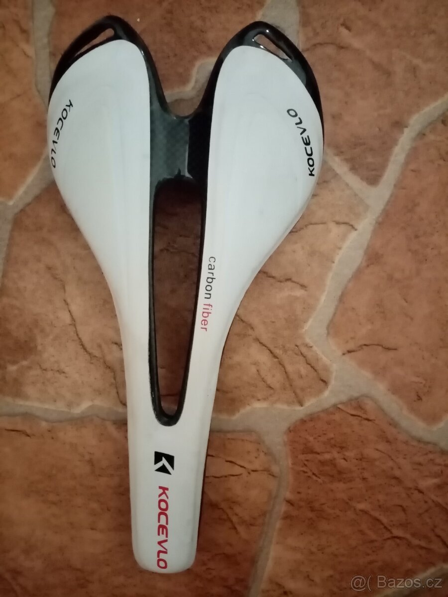 PNEU29"+SEDLO KARBONOVÉ - 8