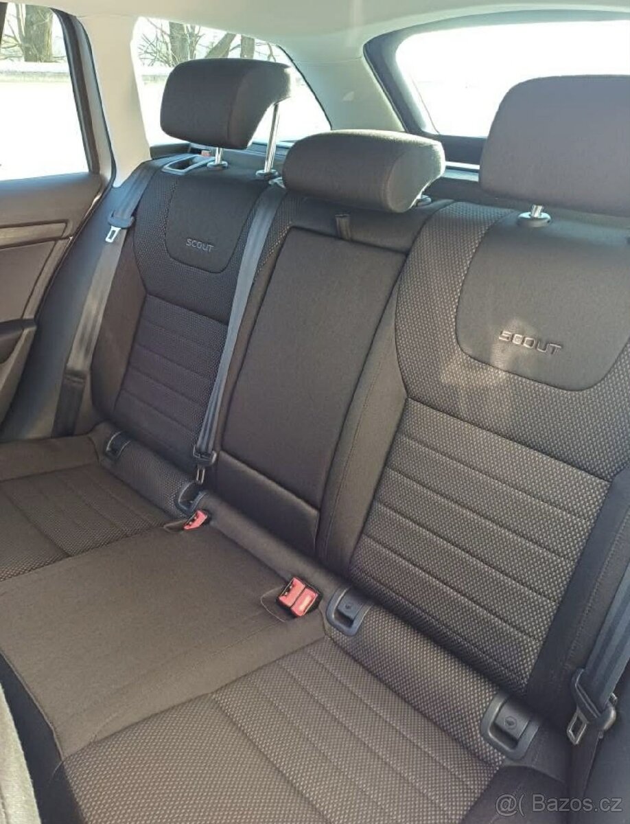 Škoda Octavia Sclout - 8