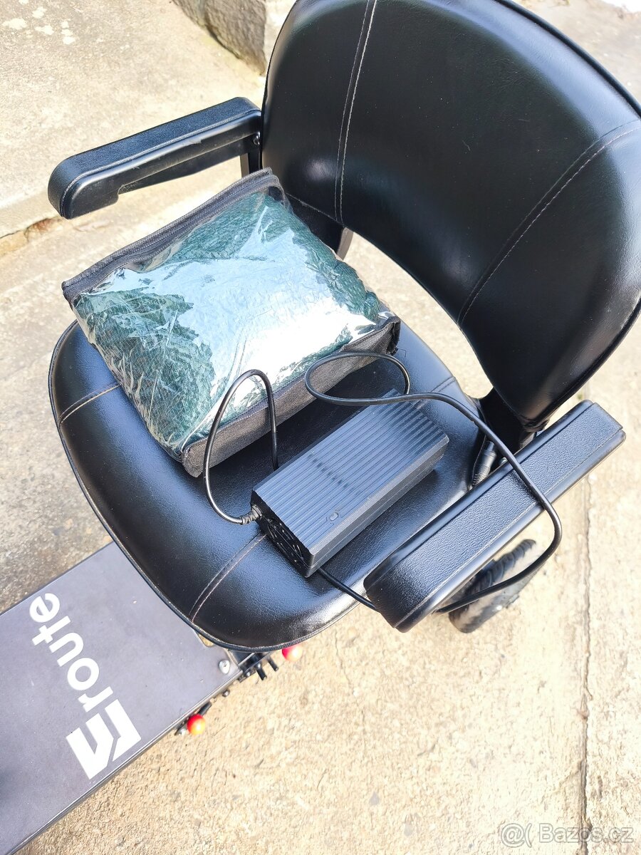 Elektrický skútr pro seniory - 8