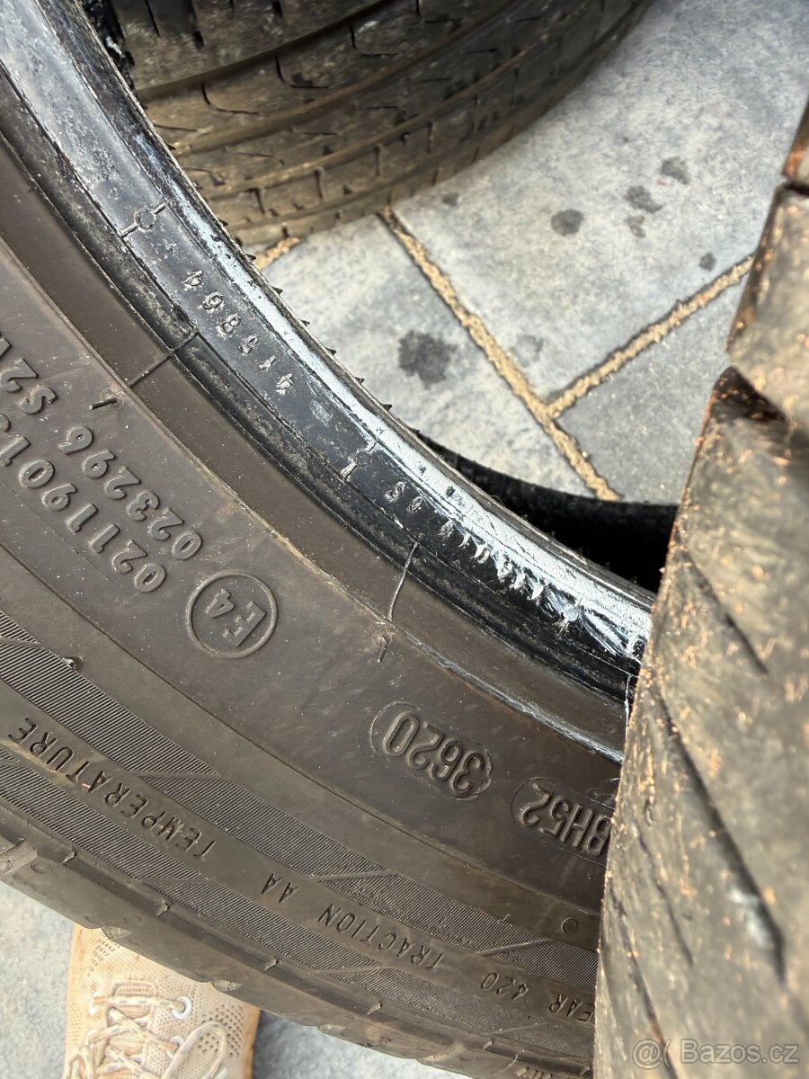 Letní 255/45/20 101W Pirelli + Continental 4ks 5mm - 8