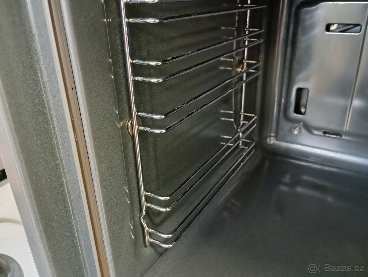 Vestavný set Bosch - 8