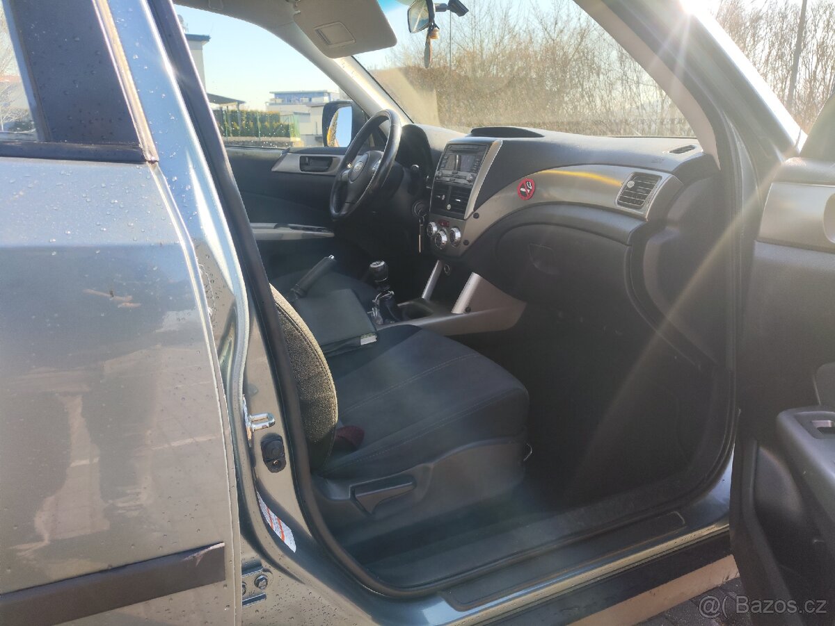 Subaru Forester 2.0d Sh, ee20z 2010 - 8