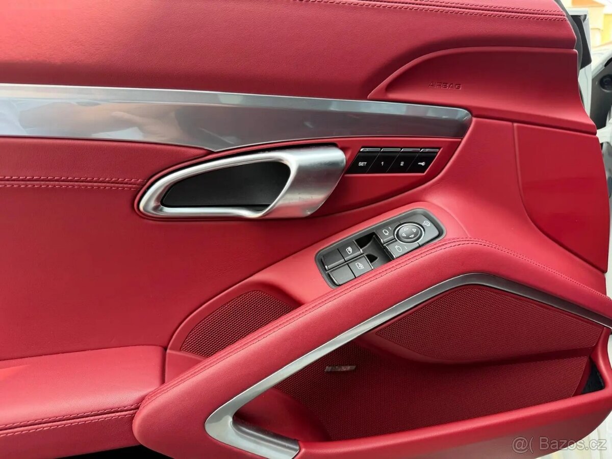Porsche Boxster - 8