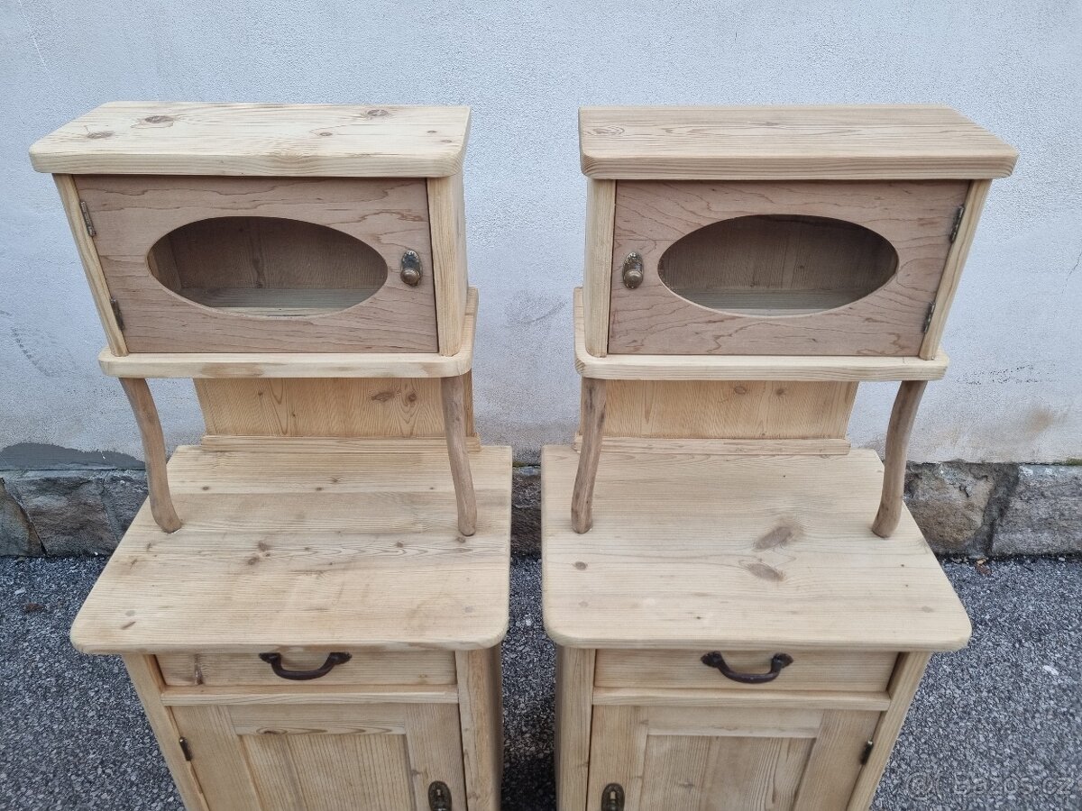 NÁDHERNÉ STARÉ SMRKOVÉ NOČNÍ STOLKY PO RENOVACI - 8