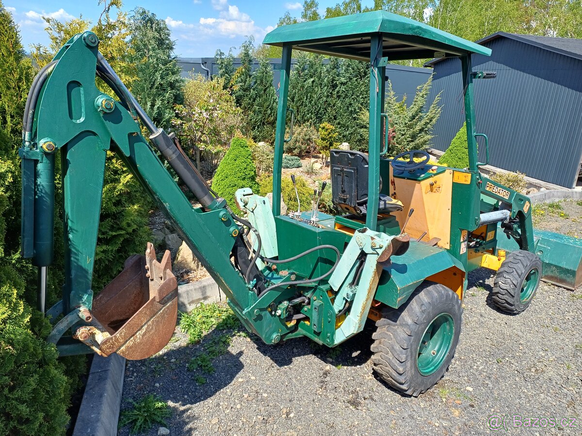 Predátor TLB 220 - 8