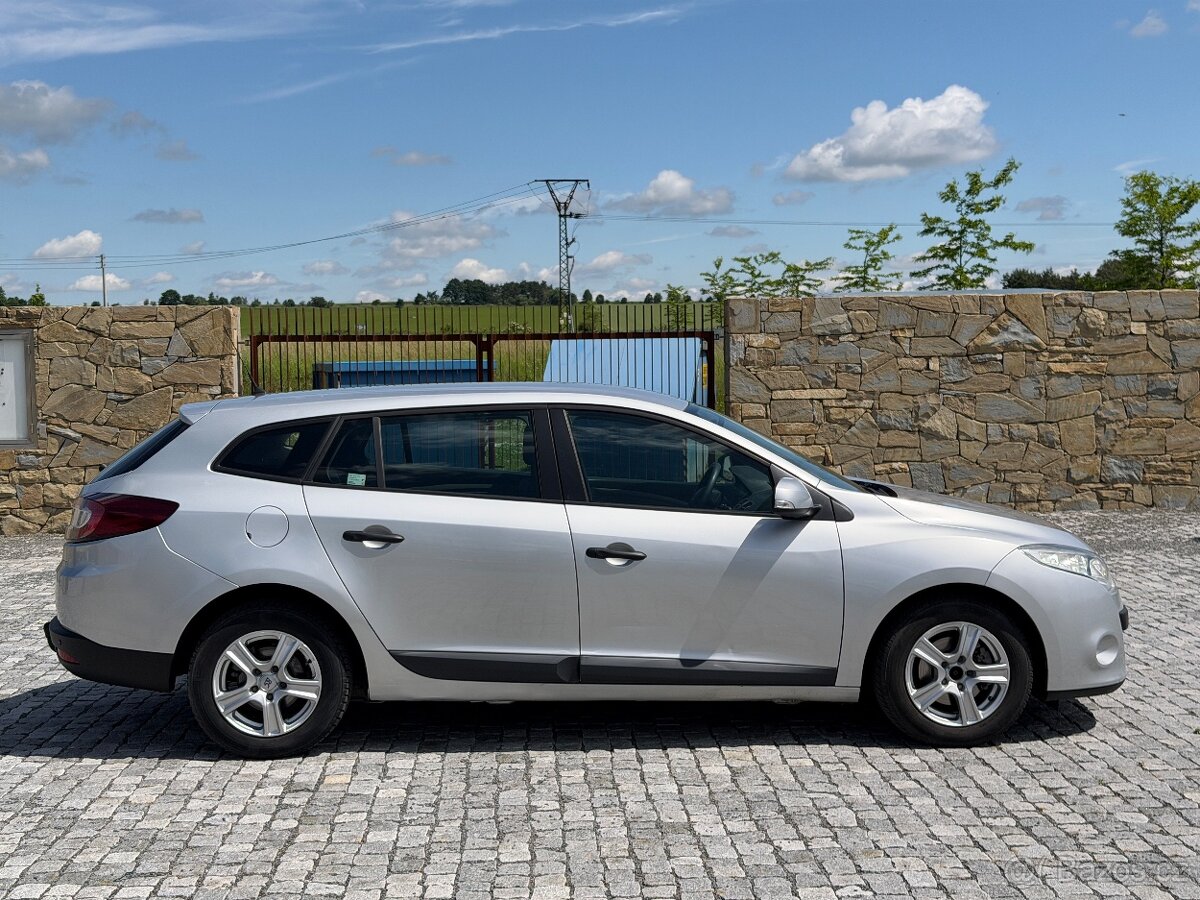 Renault Megane III. - 1.6 16V - 2010 - combi - 8