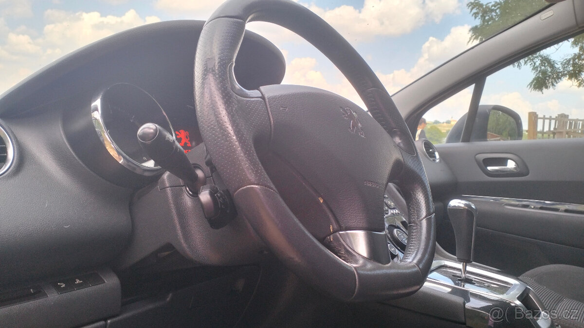 Peugeot 5008 - 8