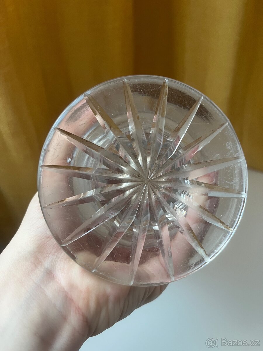Broušená čirá váza - 8