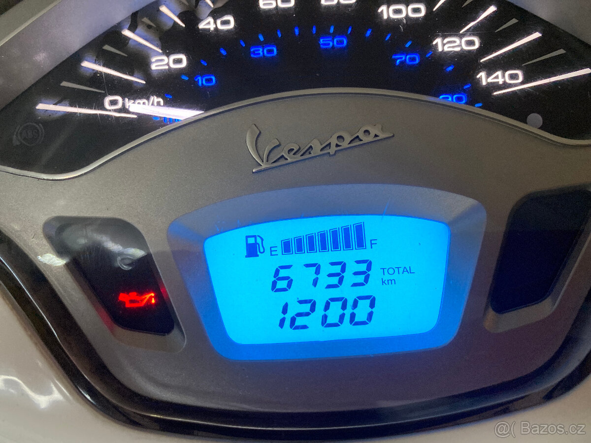 Vespa Primavera 125 3V - 8