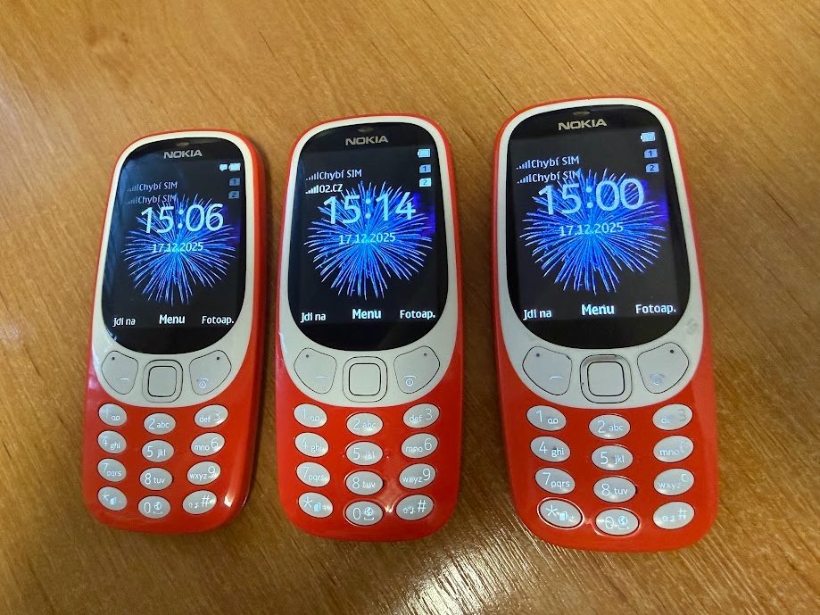 NOKIA 3310 na dvě SIM karty - originální baterie a nabíječka - 8