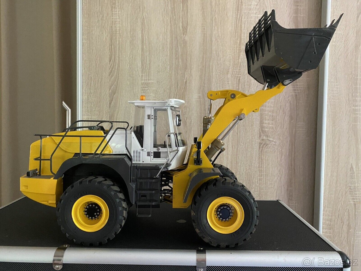 RC kolový nakladač 114 - 8