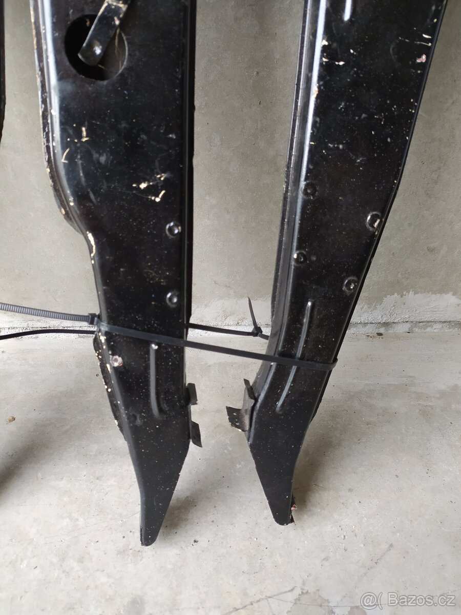 Kryty Řetězu ČZ - 8