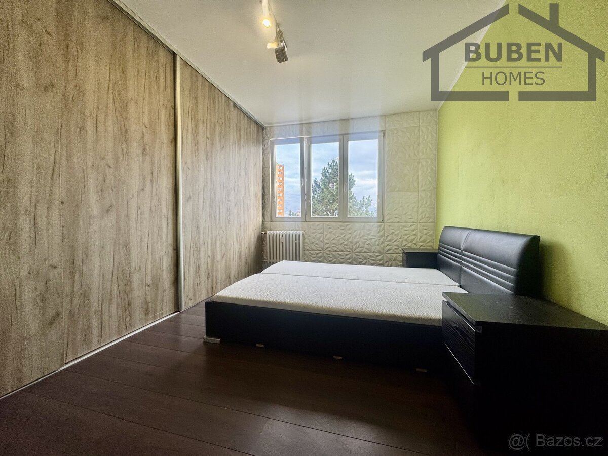 Kompletně vybavený byt po rekonstrukci - 4+1 s lodžií (užitn - 8