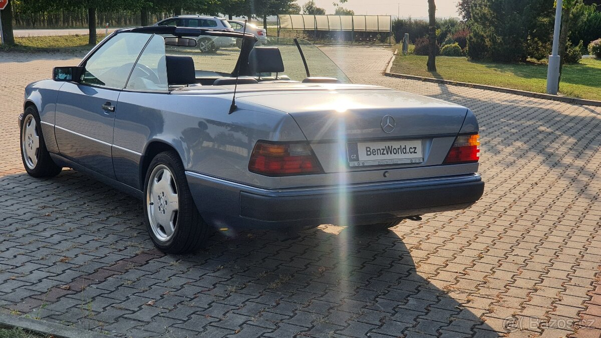 Mercedes-Benz W124 300-24CE kabrio - 8