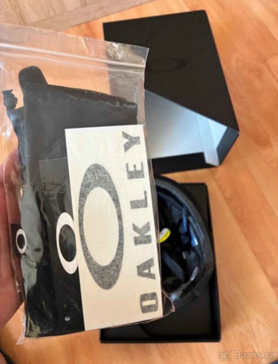 Oakley helma na kolo - 8