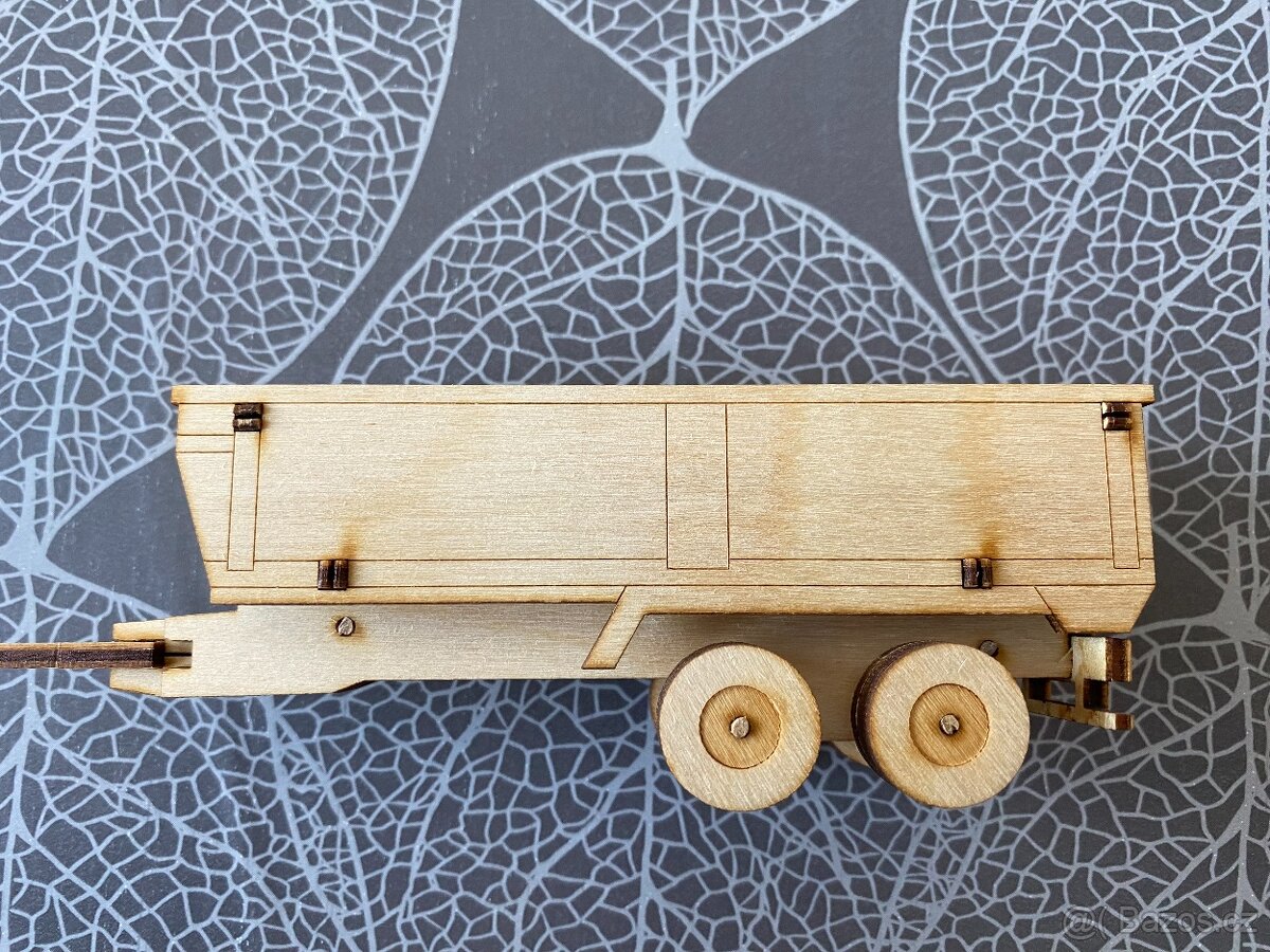 Nové dřevěné modely - Zetor Crystal s vlekem, Zetor Proxima - 8