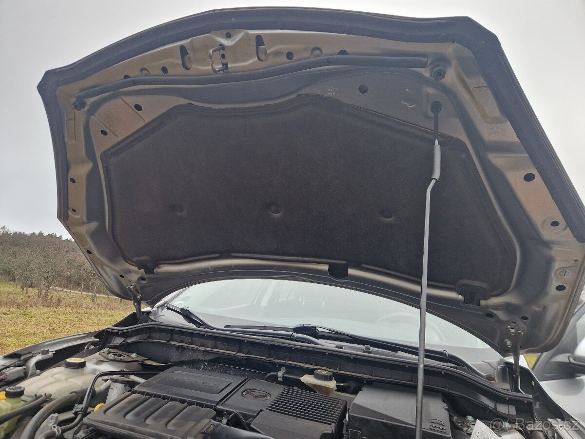 PRODÁM KRÁSNOU MAZDU 3 - 8