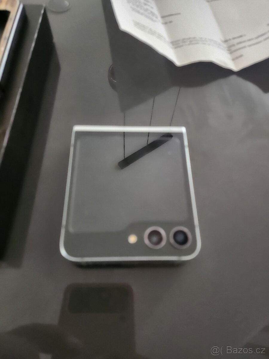 Prodám vymenim flip 5,256 GB - 8