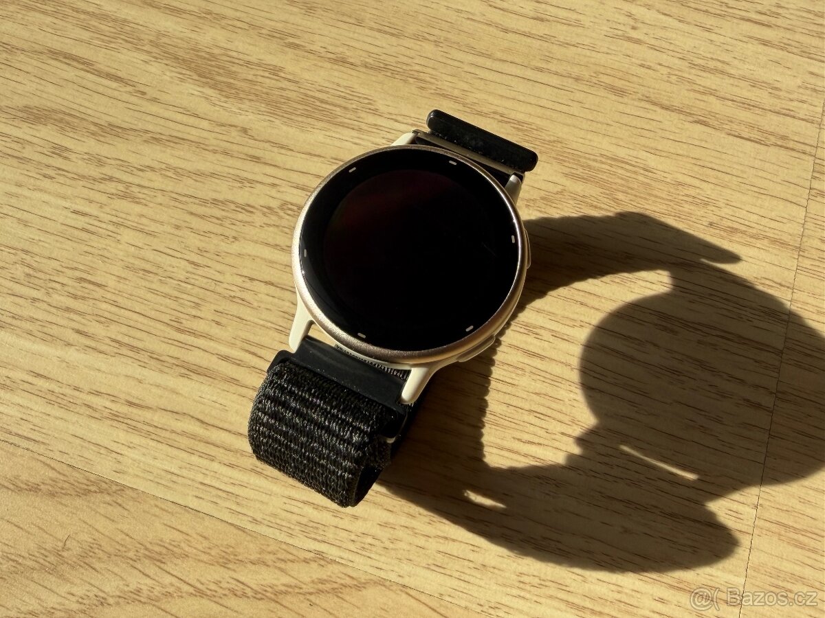 Garmin Vivoactive 5 + 6 řemínků - 8