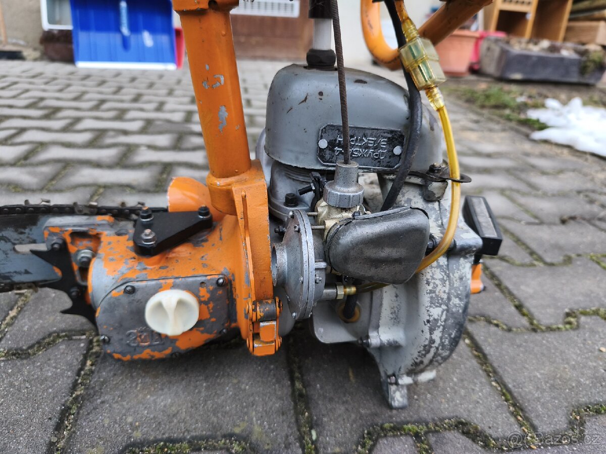 Motorová pila Družba 5E - 8