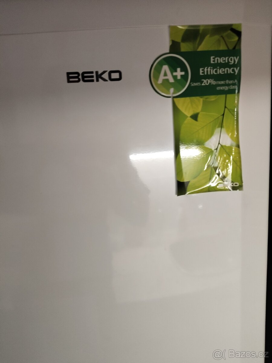Lednička s mrazákem Beko - 8
