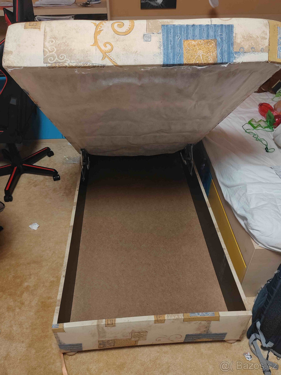 prodám skříně a postel - 8