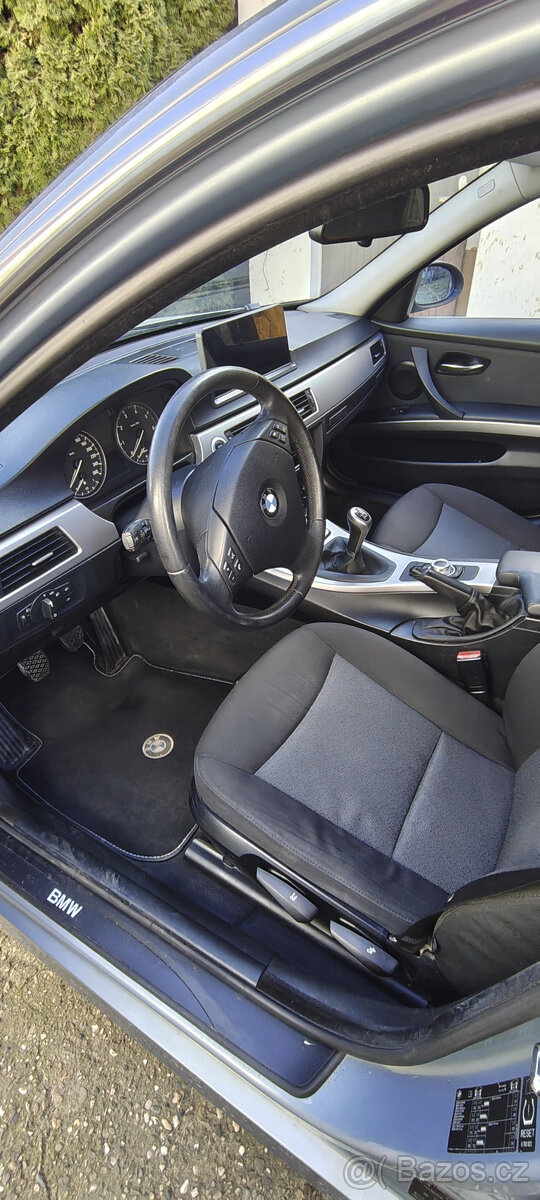 BMW E90 318i 2007 - 8