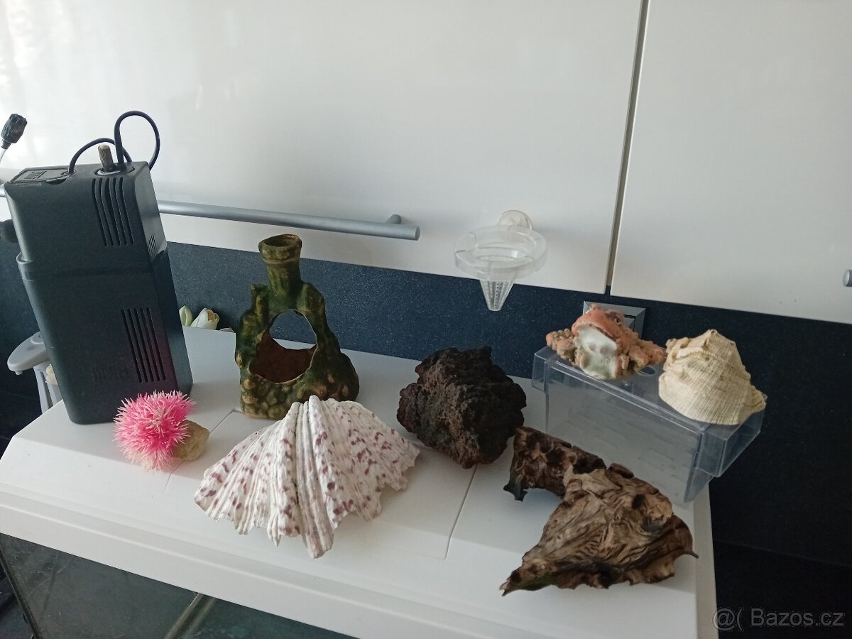 Akvarium JUWEL 70 litrů - 8