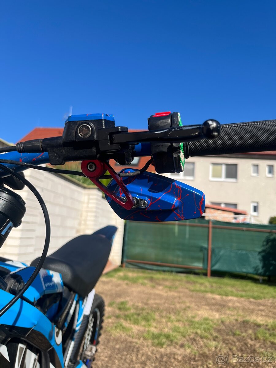 Surron light bee x - 8