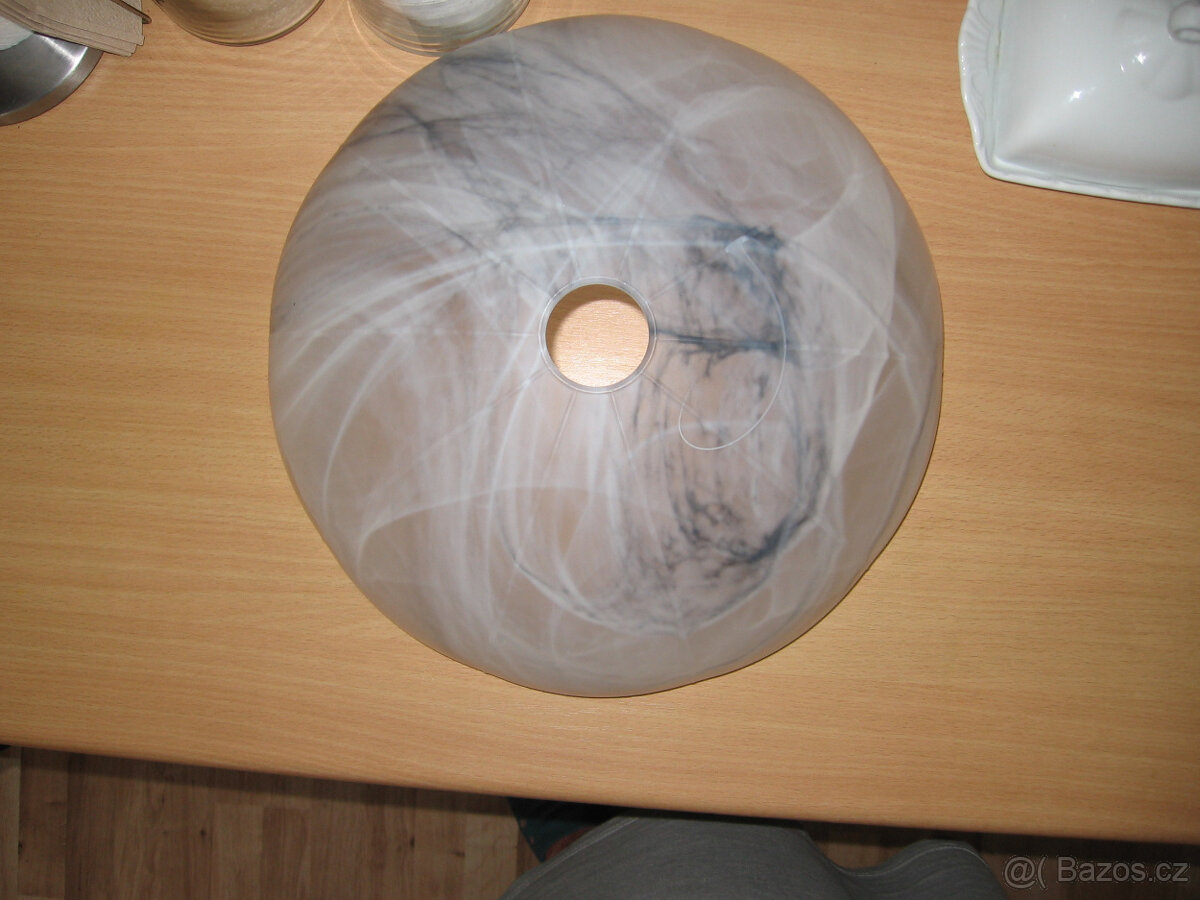 SUPER CENA LUSTR NA ŘETĚZU EGLO 1x E 27- P.C. 1590Kč - 8