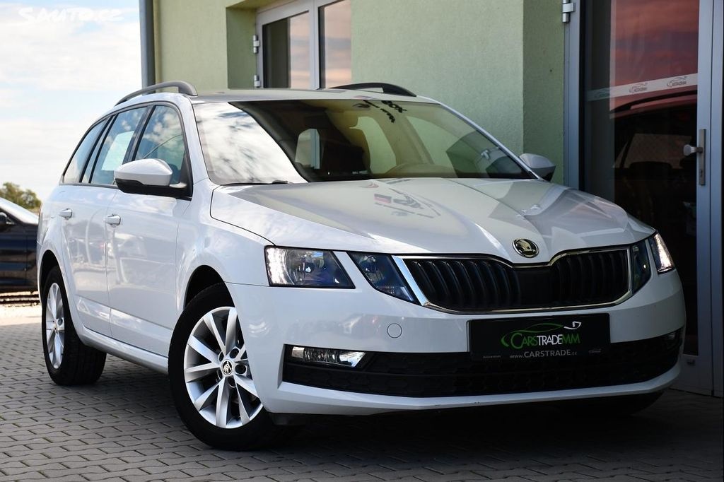 Škoda Octavia Combi 1.6TDi DSG 85KW NAVI CARPLAY - 8
