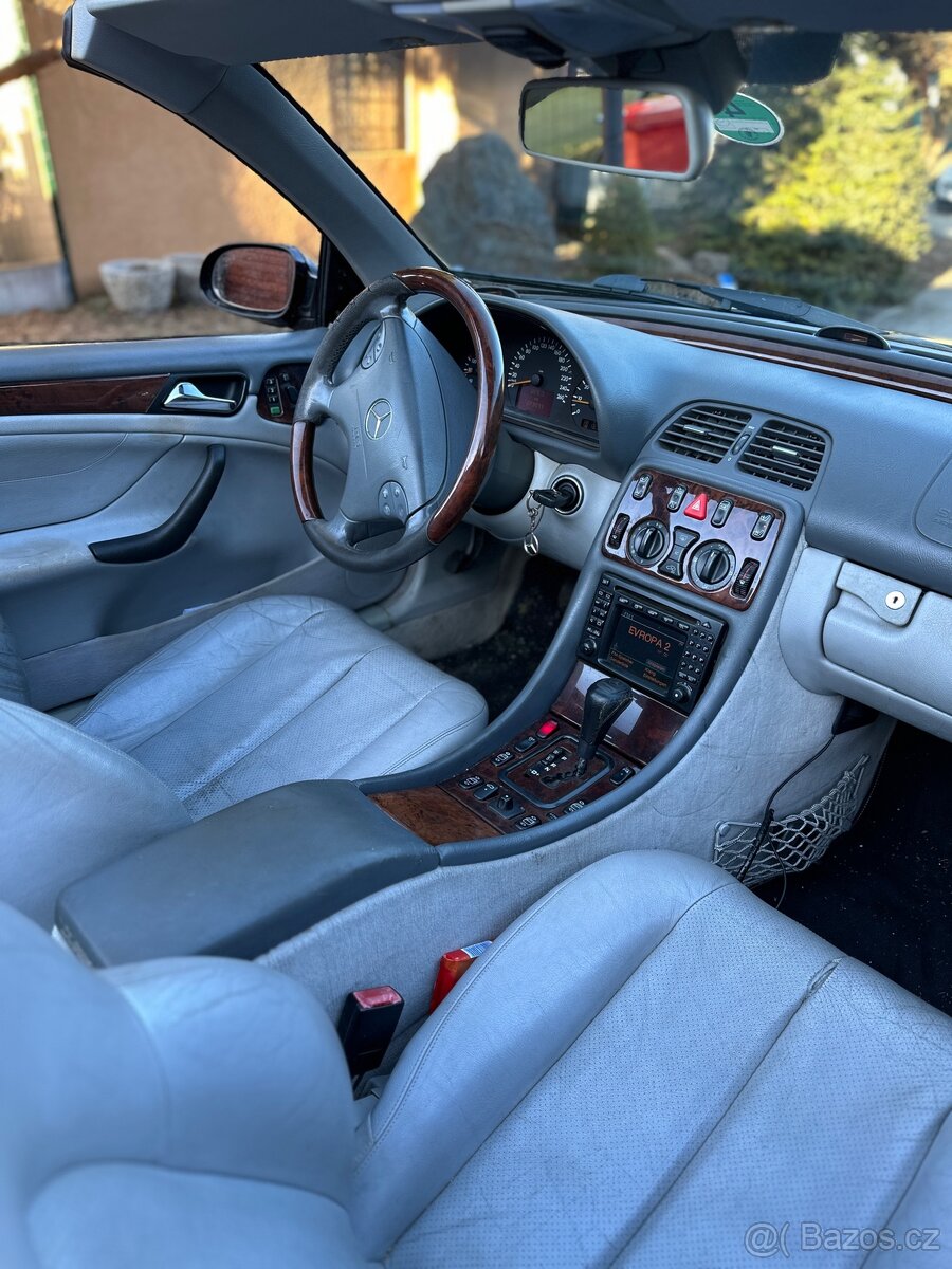 Mercedes CLK230 Kompressor Cabrio - 8
