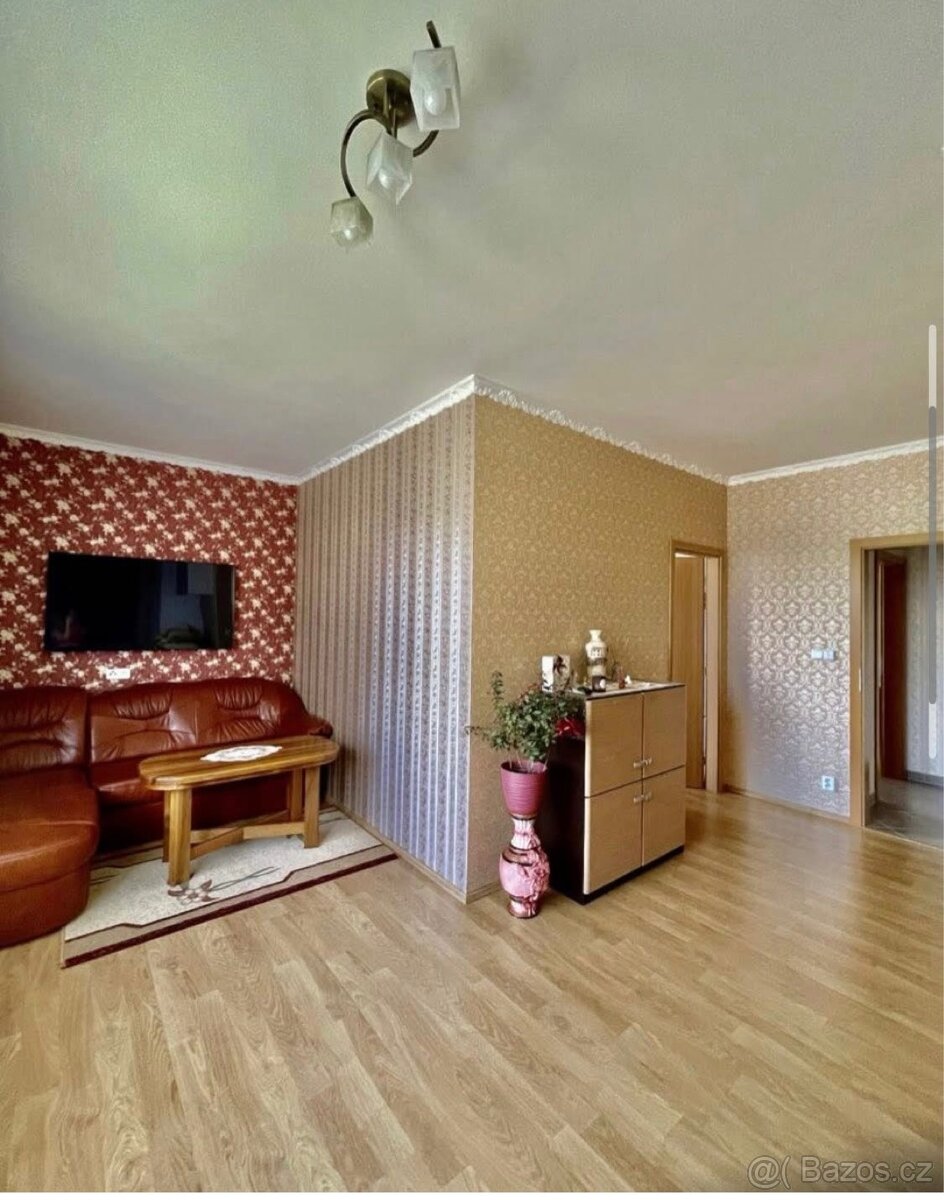 Prodej bytu, Výměna za pozemek - 8