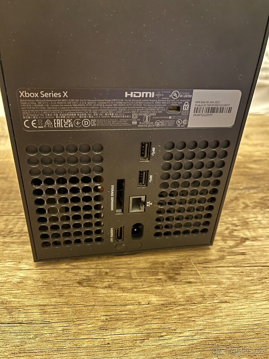 XBOX Series X - 8