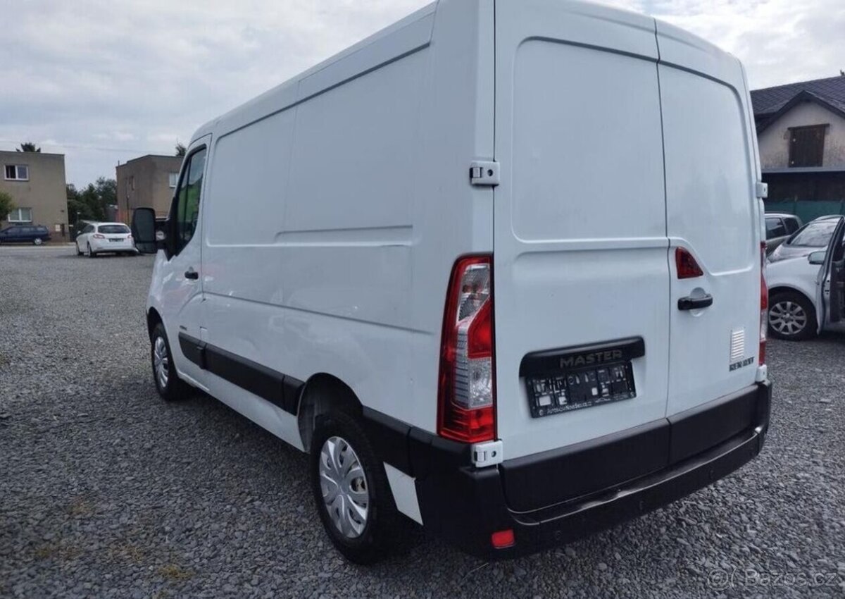 Renault Master 2.3 dCi Park. kamera nafta manuál 92 kw - 8
