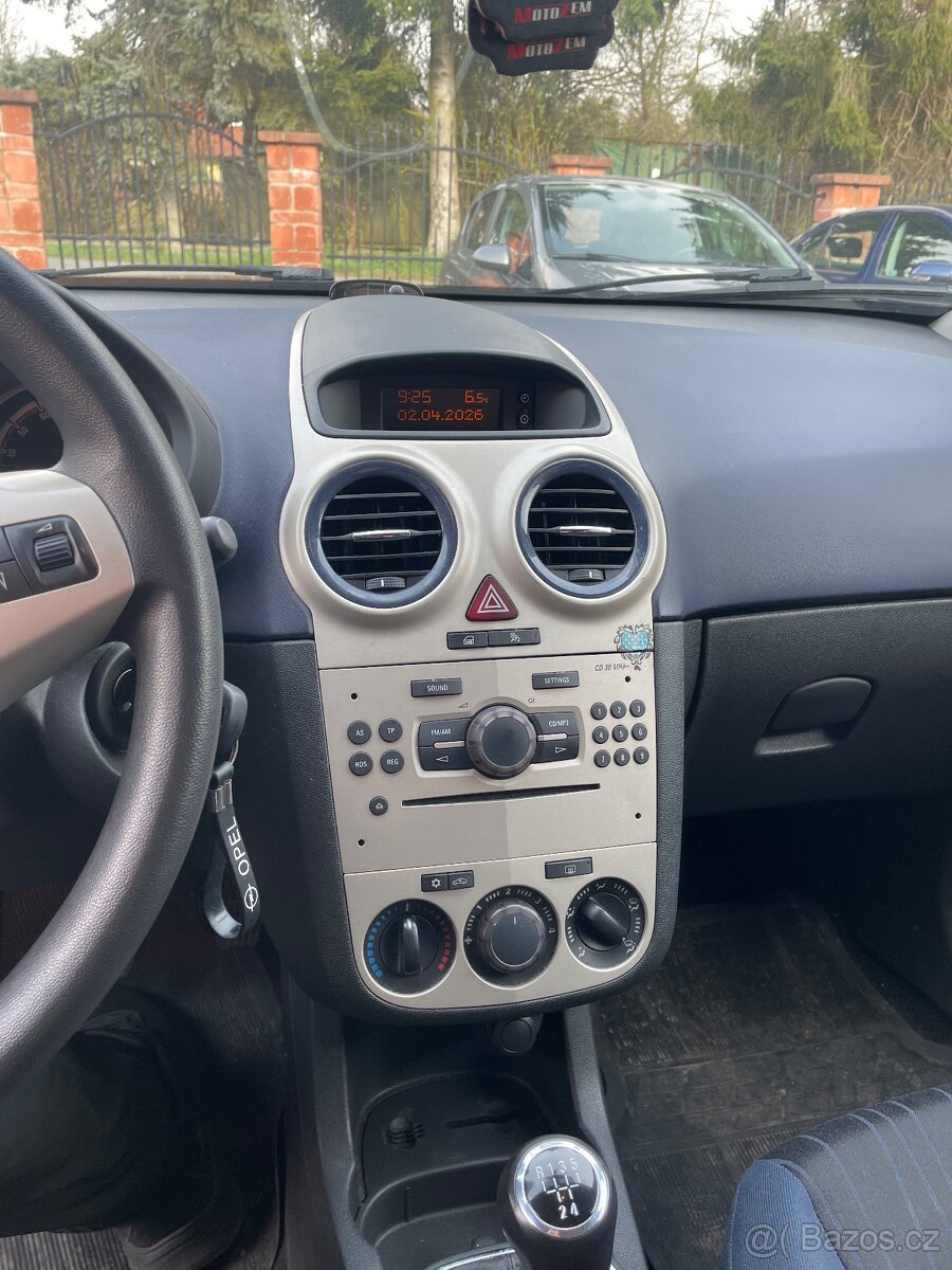 Opel Corsa - 8