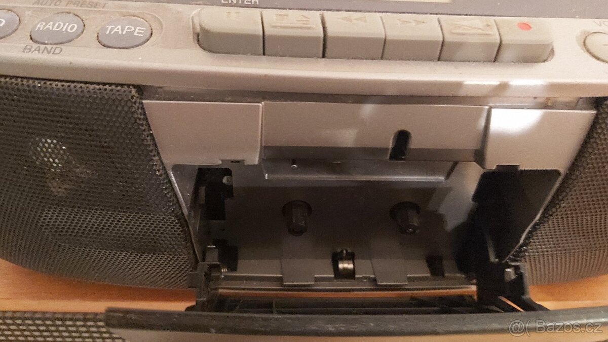 Prodam SONY rmg. s CD - 8