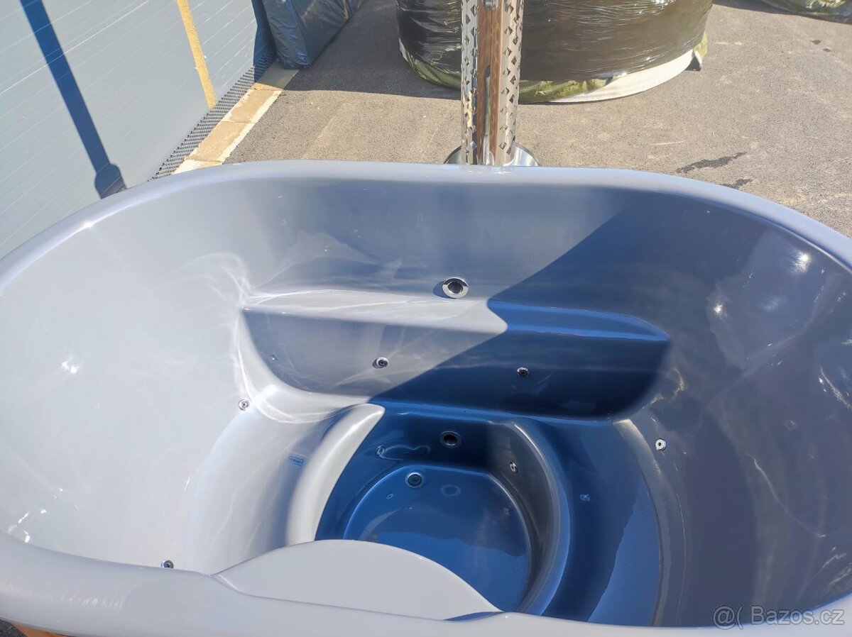 Horký sud pro dva - 8