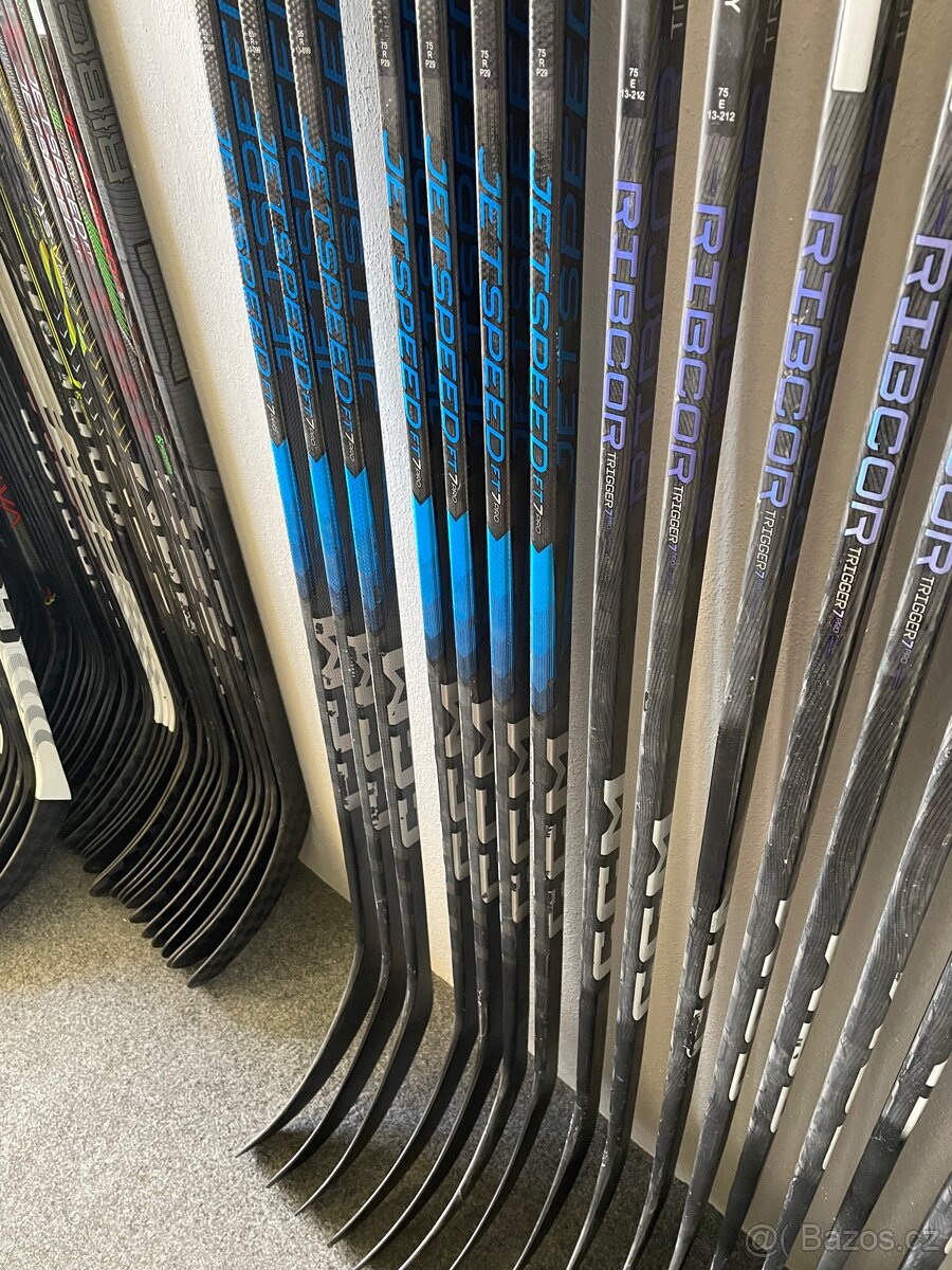 Hokejky WARRIOR, CCM, BAUER - 8