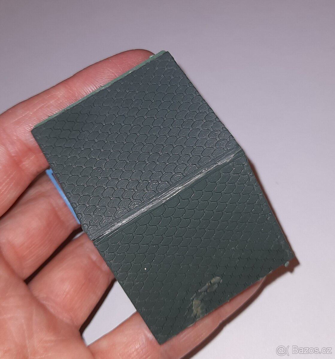 Dvě autobusové zastávky k mašinkám do kolejiště TT - 8