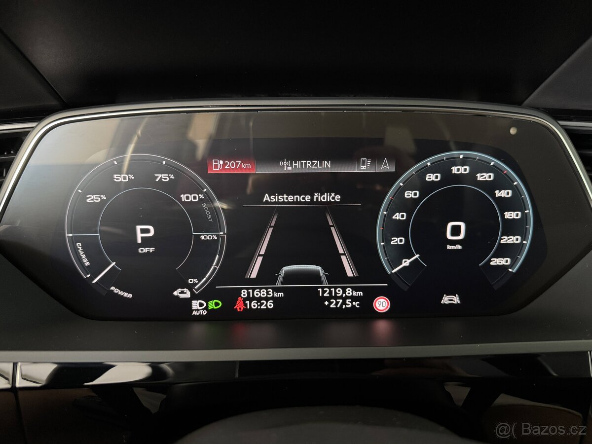 Audi e-tron 55 300KW S-Line Panorama Matrix - 8