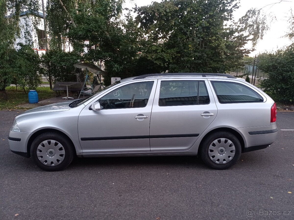 ŠKODA OCTAVIA 2 COMBI 1.9 TDI jen 169tis.km,DSG - 8
