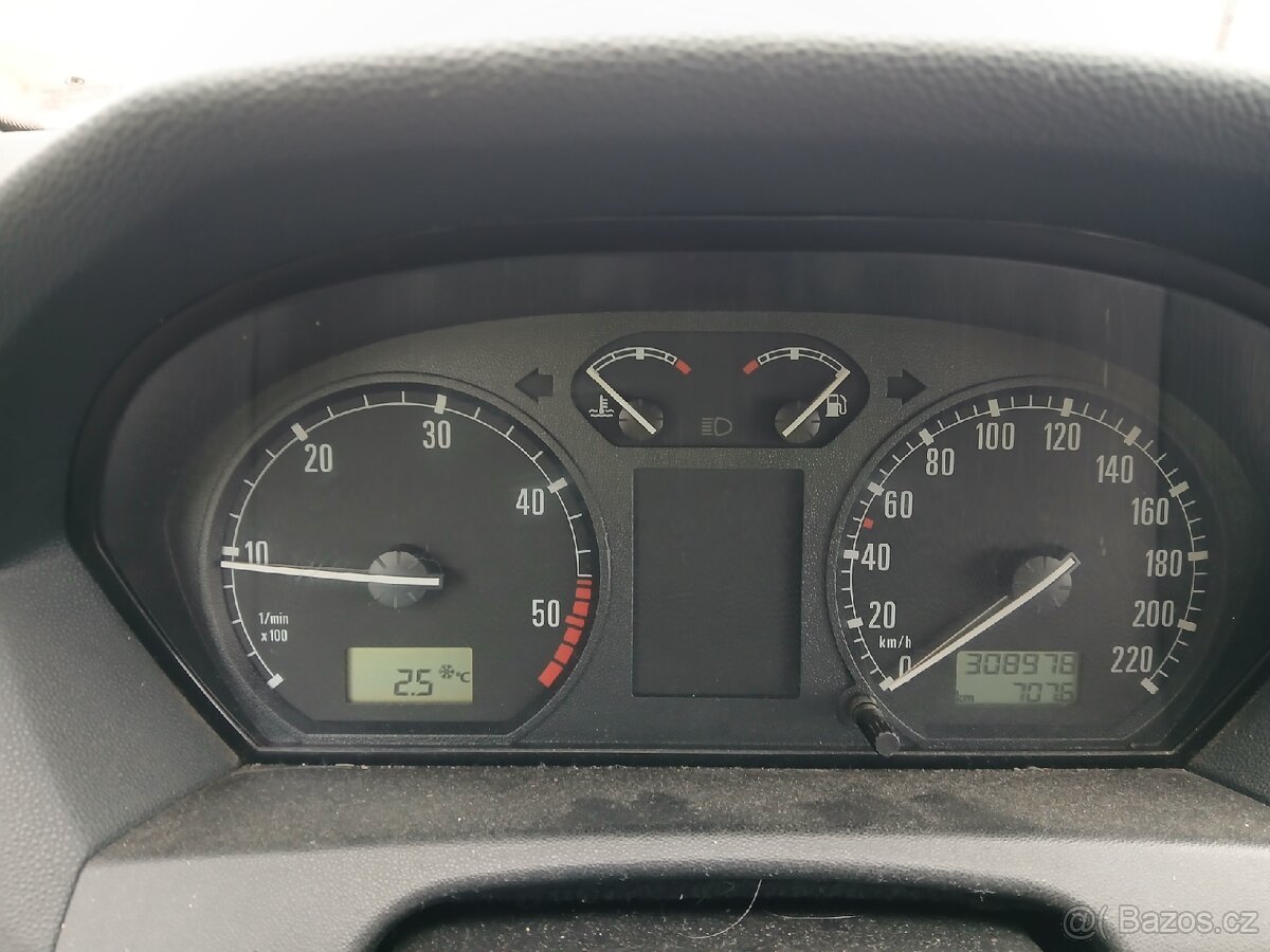 Škoda fabia 1.9 TDi combi - 8