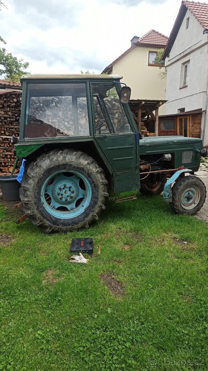 Traktor zetor 5611 - 8
