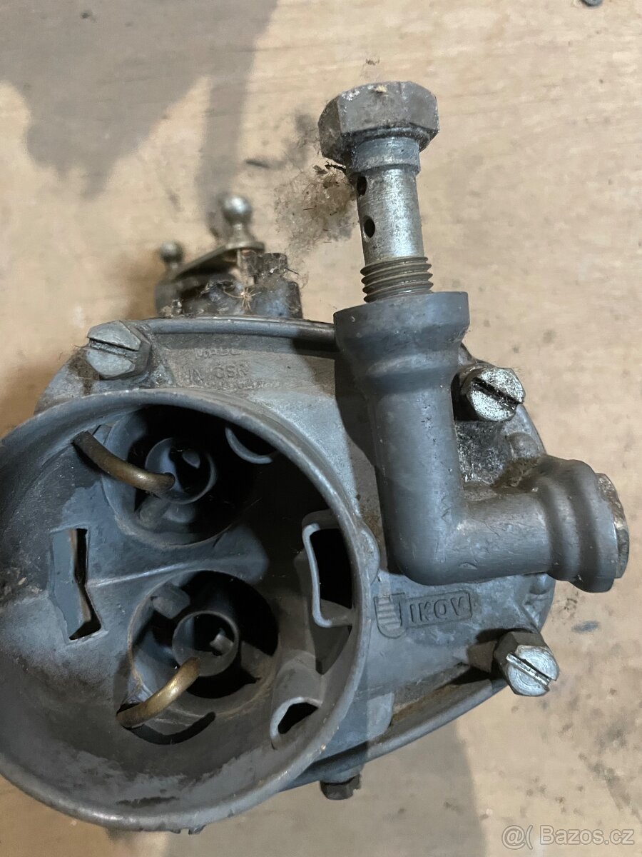 Karburátory z Tatry 603 - 8