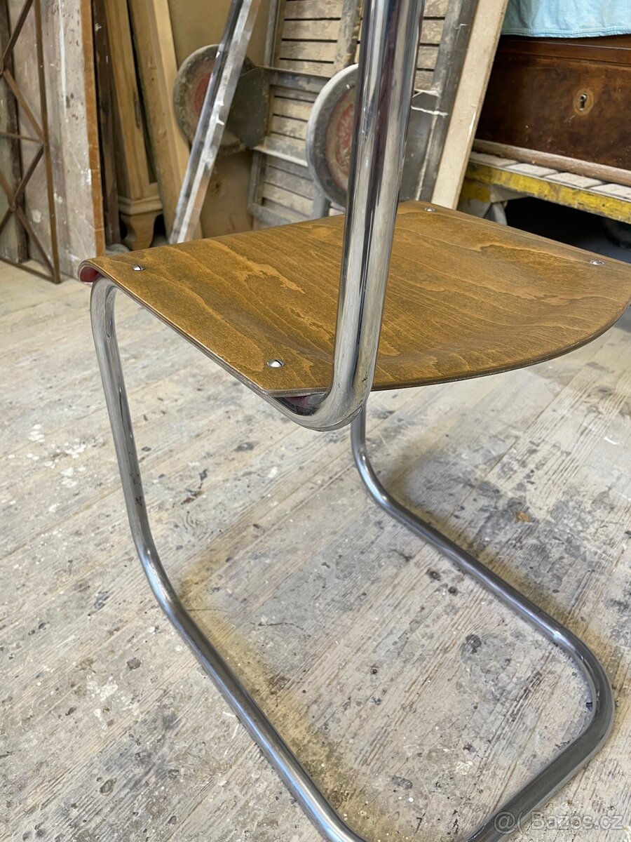 Chromovaná funkcionalistická židle - 8