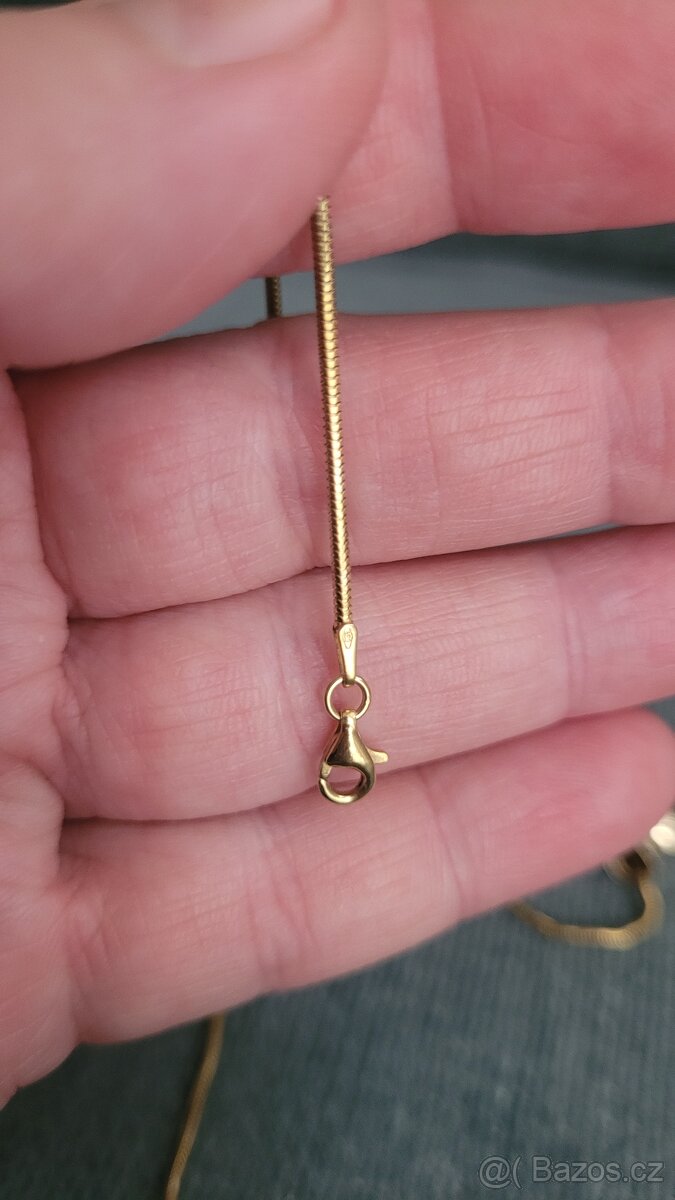 Zlatý náhrdelník - 8